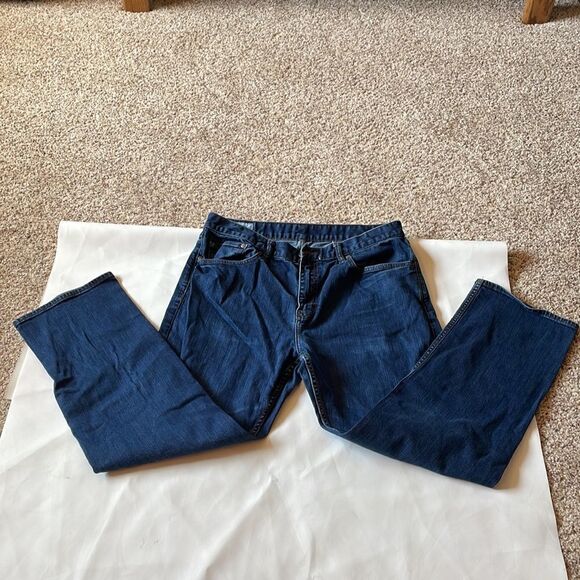 Banana Republic Mens Straight Jeans - Picture 4 of 14